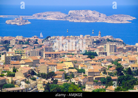 Luftaufnahme eines die Frioul-Inseln das Chateau d wenn und die Stadt Marseille Frankreich Stockfoto