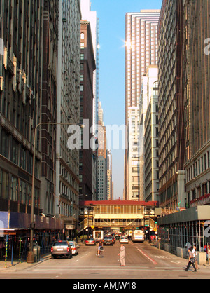 Blick nach Westen auf Madison Street Chicago Illinois USA Stockfoto