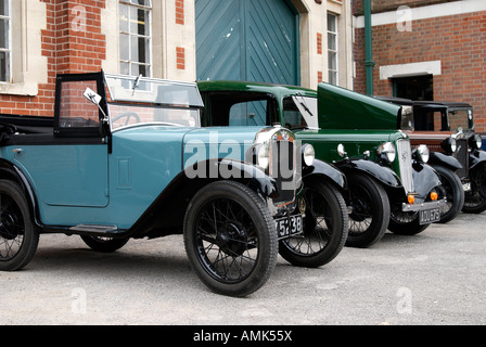 Austin sieben Autos in Reichskolonialamtes Wasserwerk in der Nähe von Winchester Stockfoto