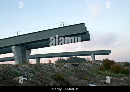 Unvollständige Brücke über JTB Boulevard in Jacksonville Florida Stockfoto