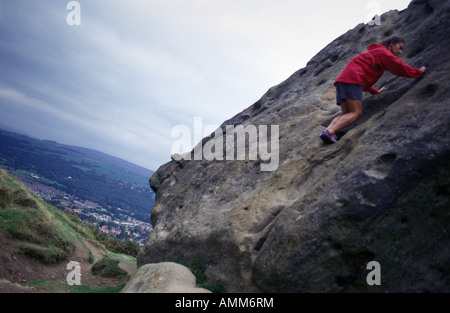 Kletterer, Kuh und Kalb rockt, Ilkley, West Yorkshire, UK Stockfoto