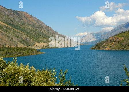 Windige Armverlängerung des Tagish Lake entlang South Klondike Highway Yukon Territorium YT Kanada Stockfoto