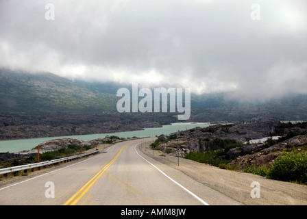 Windige Armverlängerung des Tagish Lake entlang South Klondike Highway Yukon Territorium YT Kanada Stockfoto