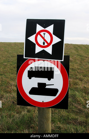 Salisbury Plain training Bereich Wiltshire England uk kein Graben keine Militärfahrzeuge Panzer Zeichen Archäologie Stockfoto