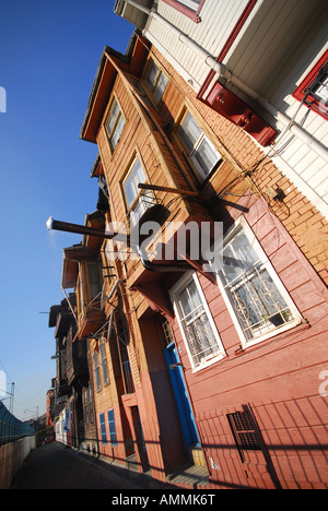 ISTANBUL. Traditionellen osmanischen Häuser in Sultanahmet Straßen hinter der blauen Moschee entfernt. 2007. Stockfoto