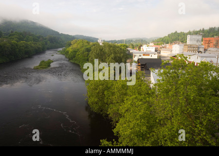 Die Passumpsic als es fliesst durch St. Johnsbury in Vermont USA Stockfoto