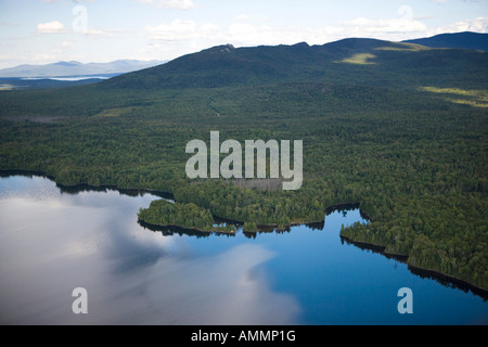 Ostufer des indischen Teich Kennebec River in der Nähe von Greenville Maine A Portion dieser Küste ist als Wohnsiedlung geplant. Stockfoto