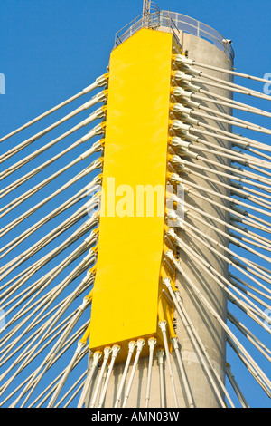 Closeup architektonische Detail Steel Tower Kopf Ting Kau Kabel gebliebene Brücke Hong Kong SAR Stockfoto