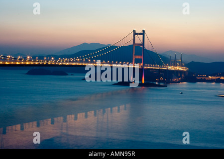 Tsing Ma Hängebrücke Suspension bei Sonnenuntergang Tsing Yi Hong Kong Stockfoto