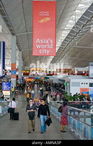 Asia World City Abfahrten Bereich HKG Hong Kong International Airport Stockfoto