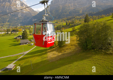 Männlichen Seilbahn mit Blick auf die North Face The Eiger und die Jungfrau. Grindelwald Berner Oberland, Schweizer Alpen Stockfoto