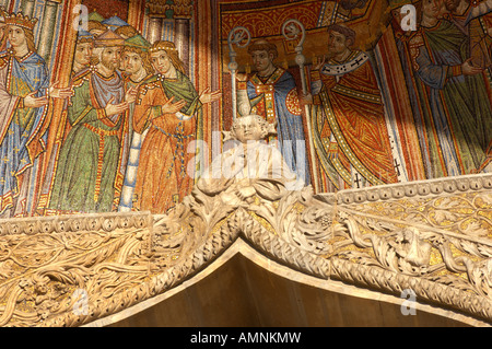 Venedig, Italien. Basilika Saint-Marken (San Marco). Übersetzung des Körpers von St Mark Mosaik. Stockfoto