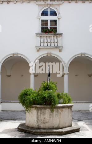 Das Kloster des Heiligen Franziskus Kloster und Kapelle Glockenturm. Piran, Slowenien Stockfoto