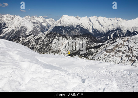 Landschaftsblick auf die Gipfel der Berge in Seefeld, Österreich Stockfoto