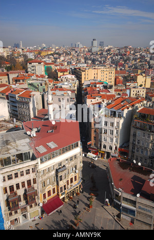 ISTANBUL. Blick von oben auf den Galataturm Stadtteil Beyoglu. 2007. Stockfoto