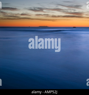 Sonnenuntergang am Strand Ruby, Olympic Nationalpark Stockfoto