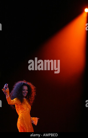 Diana Ross im Konzert in der Odyssey Arena Stockfoto