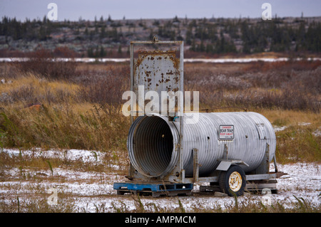 Halten Sie Trap an der alten Mülldeponie in Churchill, Manitoba, Kanada. Stockfoto