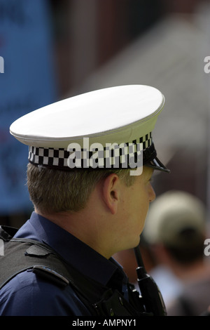 Premierminister Tony Blair besucht Nottingham. Bestandteil seiner Polizei-Eskorte Stockfoto