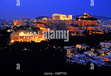 Akropolis mit Parthenon auf und das Odeon auf der linken Seite in Athen Stockfoto