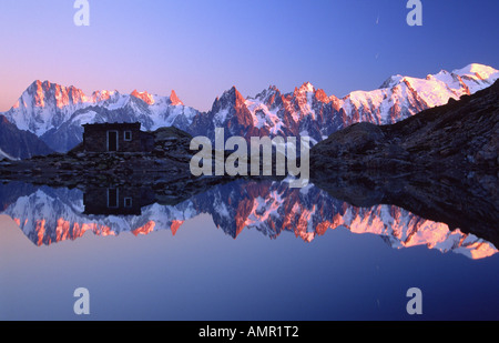 Aiguilles du Chamonix und Mont Blanc in Lac Blanc, Chamonix, Frankreich Stockfoto