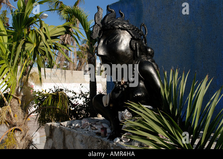 Ixchel Maya-Göttinnenstatue Stockfoto