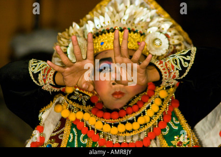 Krieger Tänzerin Ubud Palast Leistung Bali Indonesien Stockfoto