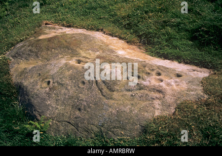 Jungsteinzeit Cup und Ring markiert Rock bei Lordenshaws, die simonside Hügel, in der Nähe von Rothbury, Northumberland National Park, England Stockfoto