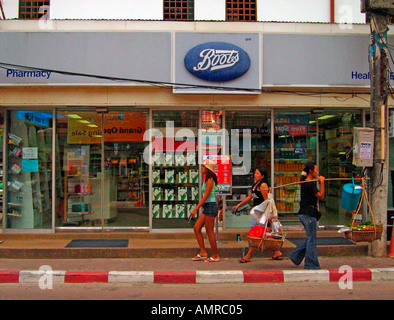 Stiefel-Apotheke speichern Thawiwong Road Patong Beach Phuket Thailand Stockfoto