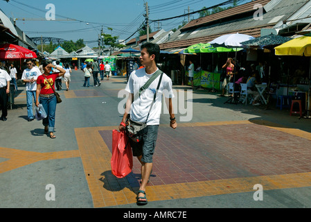 Einkaufen in Chatuchak-Wochenendmarkt Bangkok Thailand Stockfoto