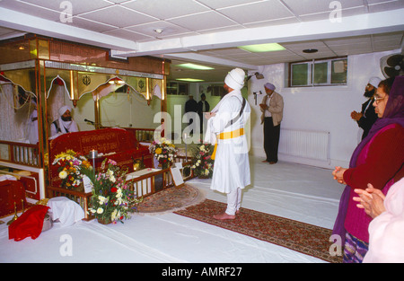 Southall England Ardas Gebet Gurdwara Amadas Stockfoto