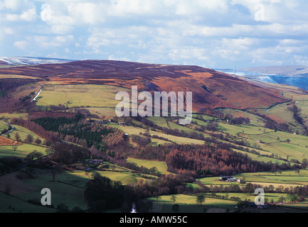 Ende des Winters Blick über Eyam Moor in der Nähe von Hathersage Peak District Nationalpark Derbyshire Great Britain Stockfoto