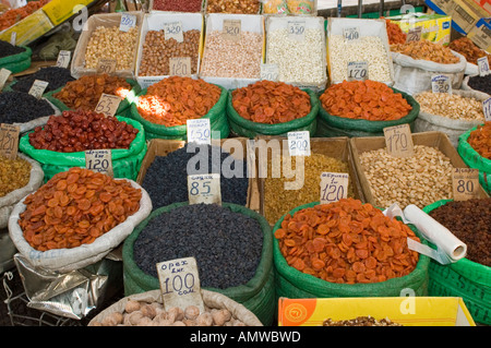 Getrocknete Früchte auf dem Markt, Osch Bazar, Bischkek, Kirgisistan Stockfoto