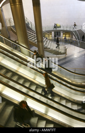 Eingang der u-Bahn station St. Lazare, Frankreich, Paris Stockfoto