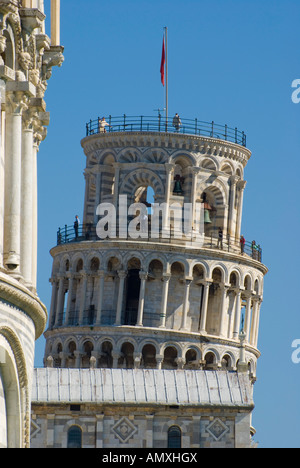 Niedrigen Winkel Ansicht des Glockenturms schiefen Turm von Pisa Piazza Dei Miracoli Pisa Toskana Italien Stockfoto