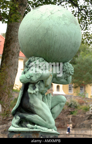 Herkules-Statue, Atlas, Portmeirion Gwynedd North Wales UK Stockfoto