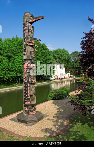 Totem Pole Grand Union Canal Berkhamsted Hertfordshire Stockfoto