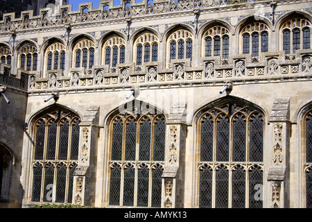 Die senkrechte Fenster um das südliche Seitenschiff Wolle Church of St. Peter und St.Paul Lavenham Suffolk East Anglia UK Stockfoto