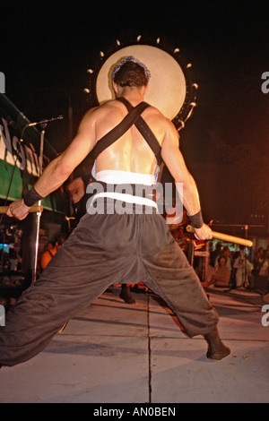 Japanischen Taiko-Trommler beim eine Nachbarschaft Festival in Coconut Grove Miami Florida USA Stockfoto