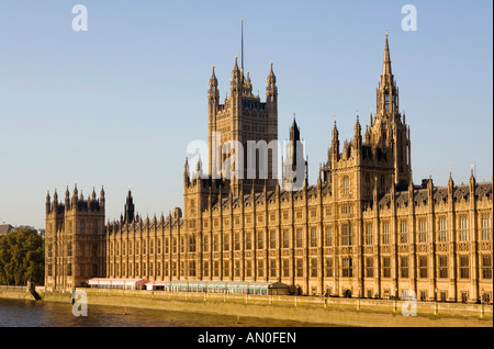 UK London Palace of Westminster Victoria Tower im frühen Morgenlicht Stockfoto