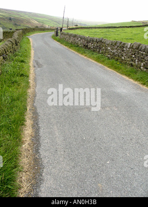Alte Straße in der Nähe von Haworth Yorkshire England Stockfoto