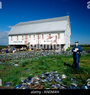 "Hub Cap City" mit alten Radkappen, Antiquitäten etc.. Zu verkaufen, Adams County, Pennsylvania, Usa., Stockfoto