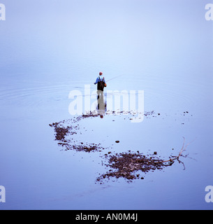 Männlich, Angeln In der West Branch des Susquehanna River in der Nähe von Lewisburg, Union County, Pennsylvania, Usa., Stockfoto