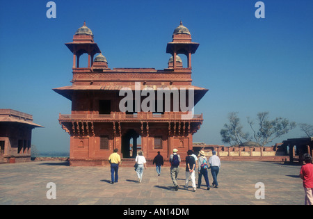 Diwan-E-Khas und des Astrologen Sitz in Fatehpur Sikri, antike Stätte in der Nähe von Agra, Indien. Stockfoto