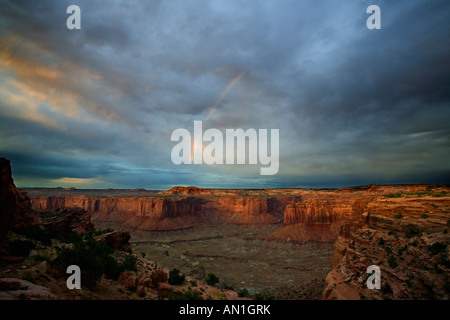 Regenbogen über den Canyonlands National Park, Utah Stockfoto