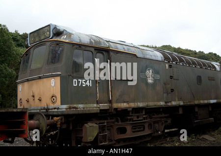 D7541 Br-Klasse 25 Bo Bo der Diana in der NYMR Grosmont Schuppen Stockfoto