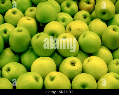 Äpfel im Mercado De La Boqueria Barcelona Stockfoto