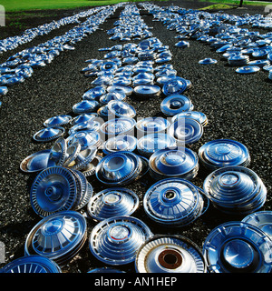 "Hub Cap City" mit alten Radkappen, Antiquitäten etc.. Zu verkaufen, Adams County, Pennsylvania, USA Stockfoto