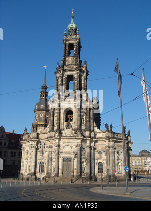 Katholische Hofkirche, Dom, erbaut von 1739-1751 im Barockstil, Deutschland, Sachsen, Dresden, Mai 04. Stockfoto