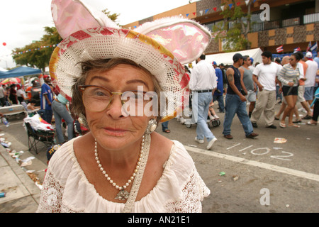 Miami Florida, Little Havana, Kuba, Immigration, Hispanic Latin Latino ethnischen Einwanderer Minderheit, Calle Ocho Festival, Festivals, celebraio Stockfoto